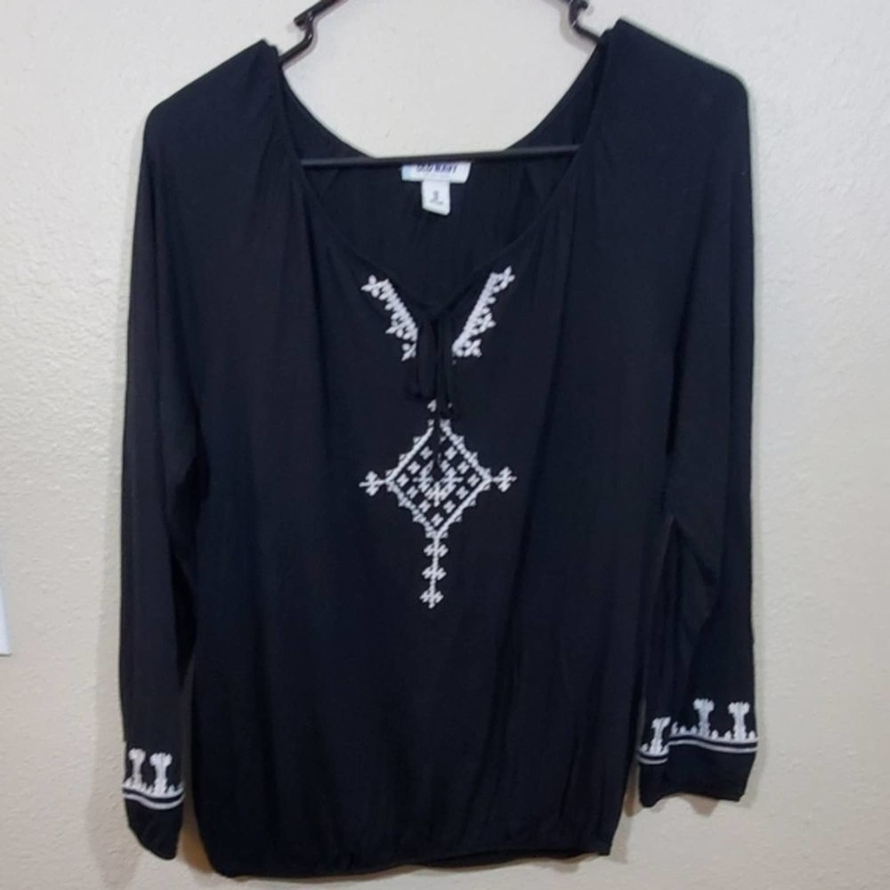 Old‎ navy embroidered peasant boho bohemian shirt